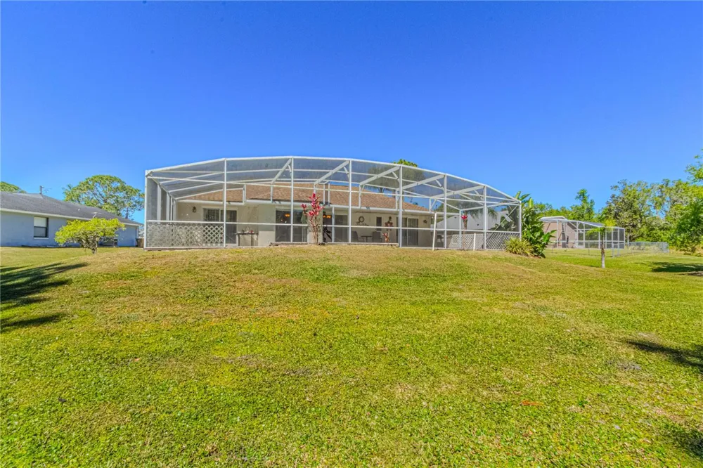 3394 HAWKIN DRIVE Kissimmee, FL 34746