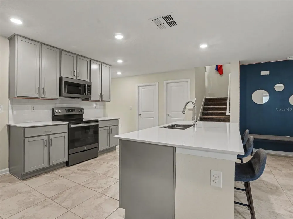 4469 BLUFF OAK LOOP Kissimmee, FL 34746