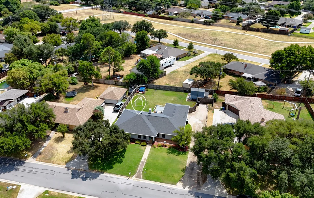 214 Bexar Drive Highland Village, TX 75077