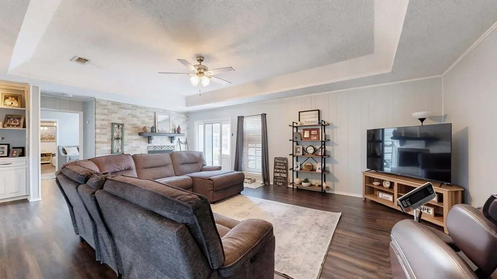 214 Bexar Drive Highland Village, TX 75077