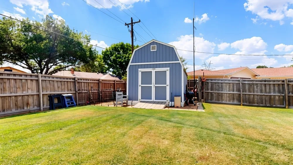 214 Bexar Drive Highland Village, TX 75077
