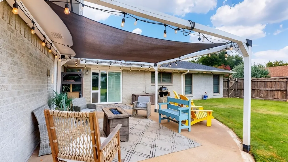 214 Bexar Drive Highland Village, TX 75077