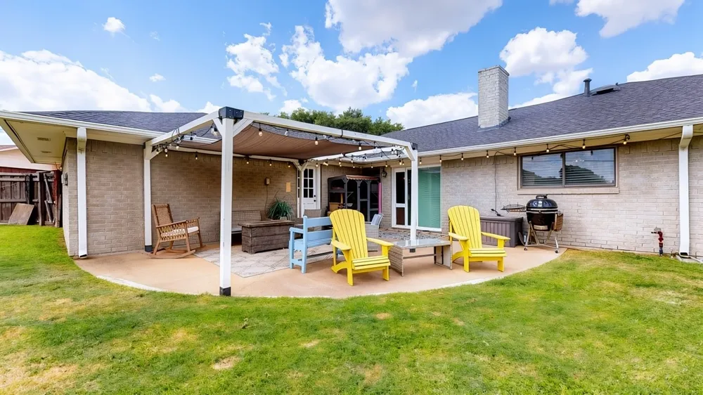 214 Bexar Drive Highland Village, TX 75077