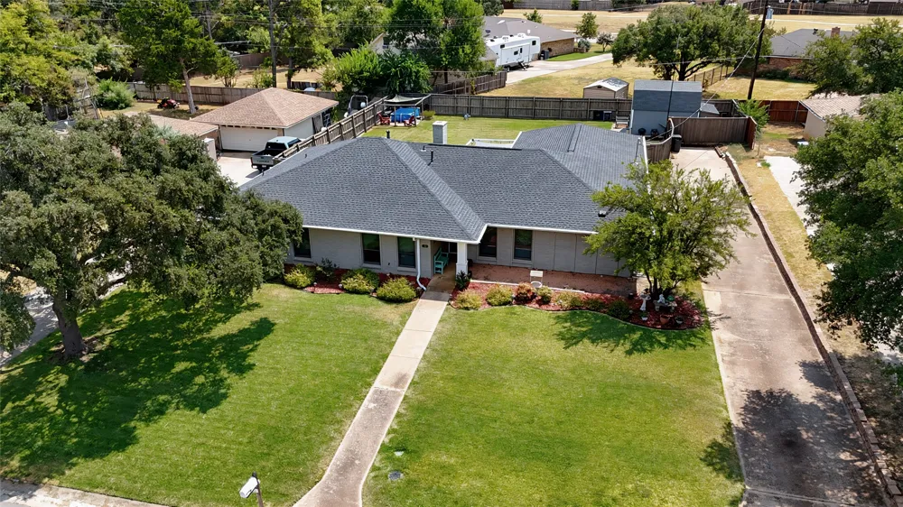 214 Bexar Drive Highland Village, TX 75077