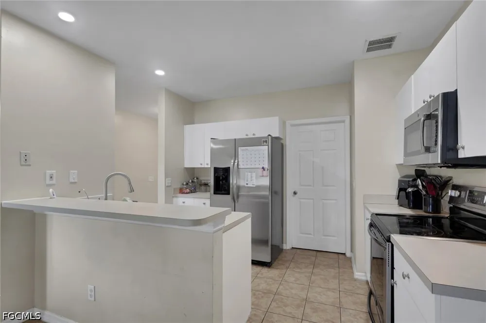 Mary Avenue S Lehigh Acres, FL 33974