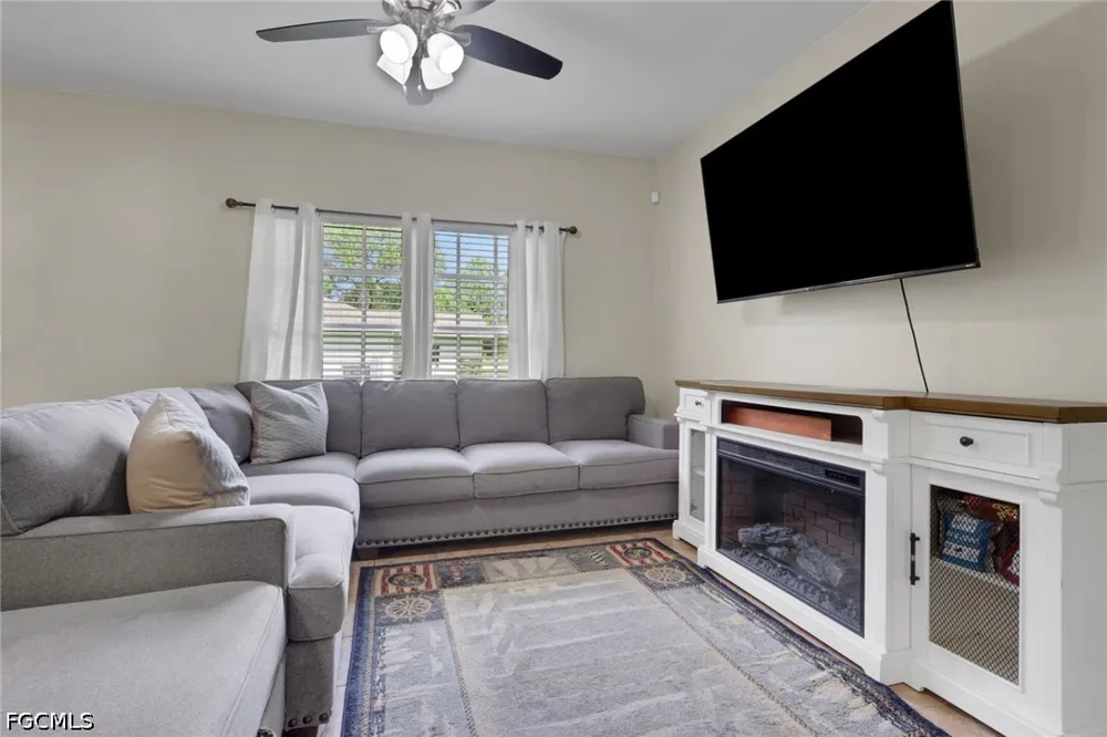 Mary Avenue S Lehigh Acres, FL 33974