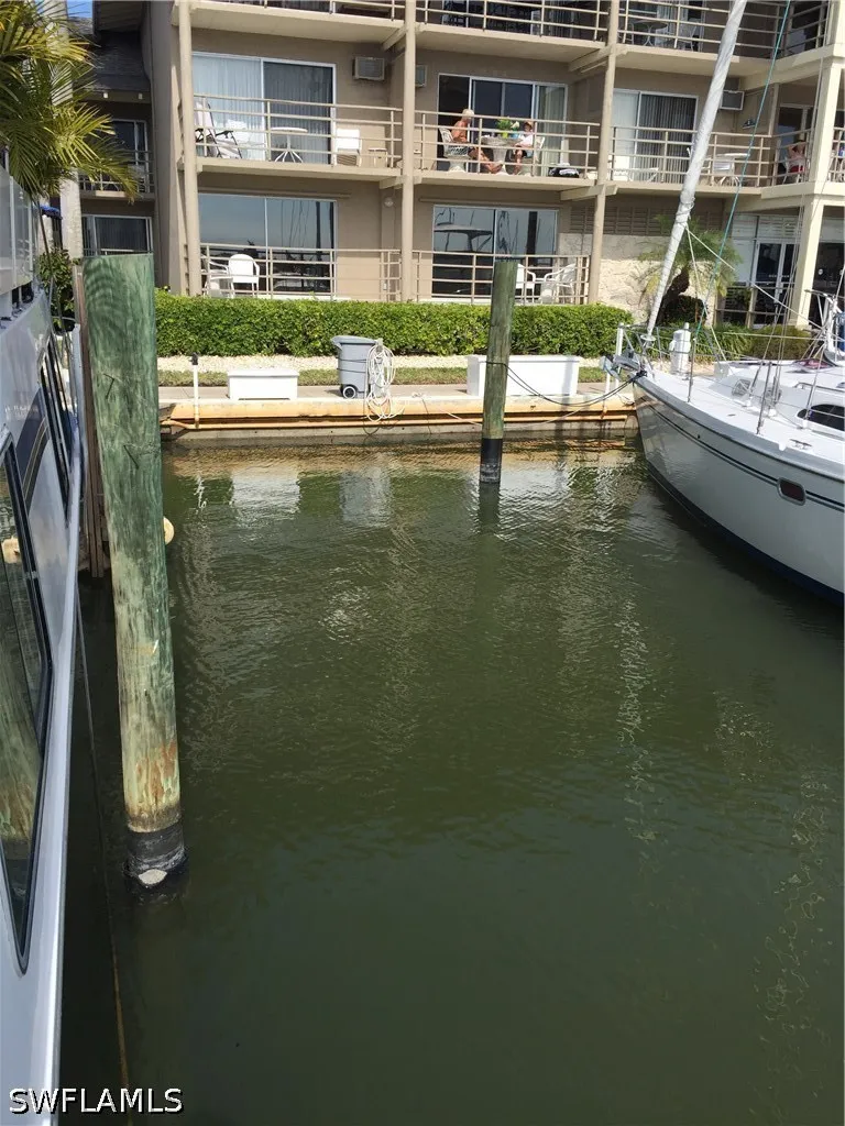 Broad Avenue S Naples, FL 34102