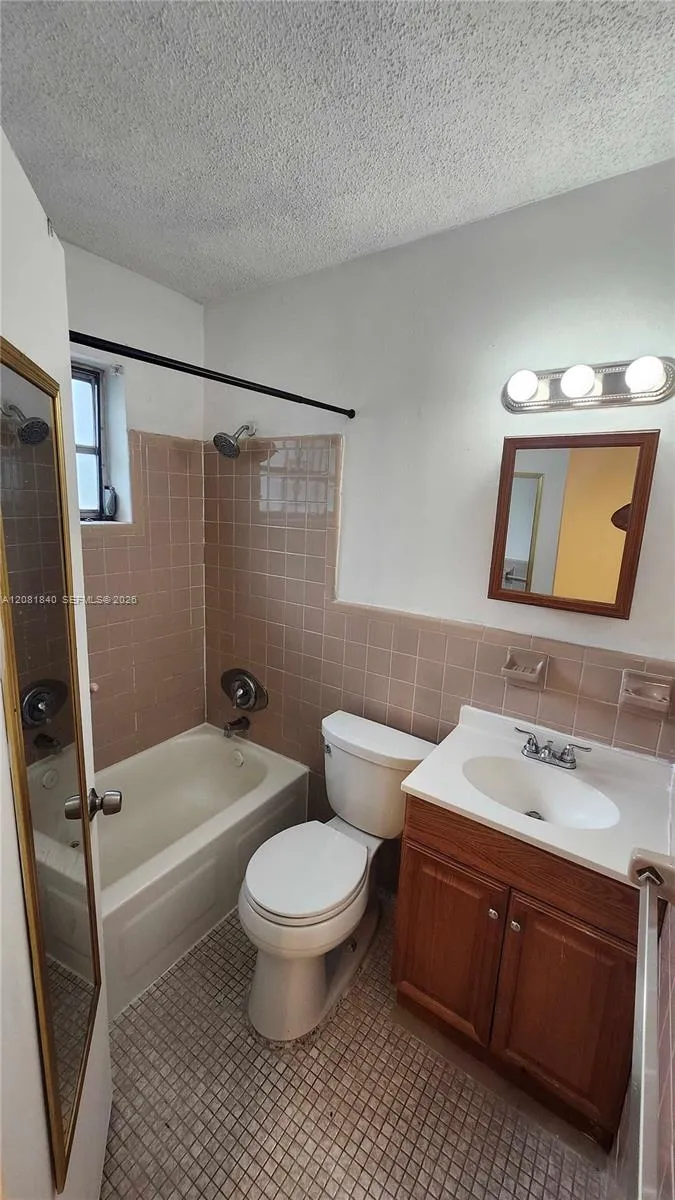 15813 NW 38th Pl #15813 Miami Gardens, FL 33054