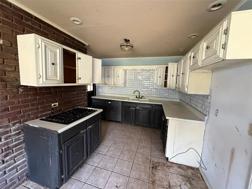 9026 E 28th Street Tulsa, OK 74129