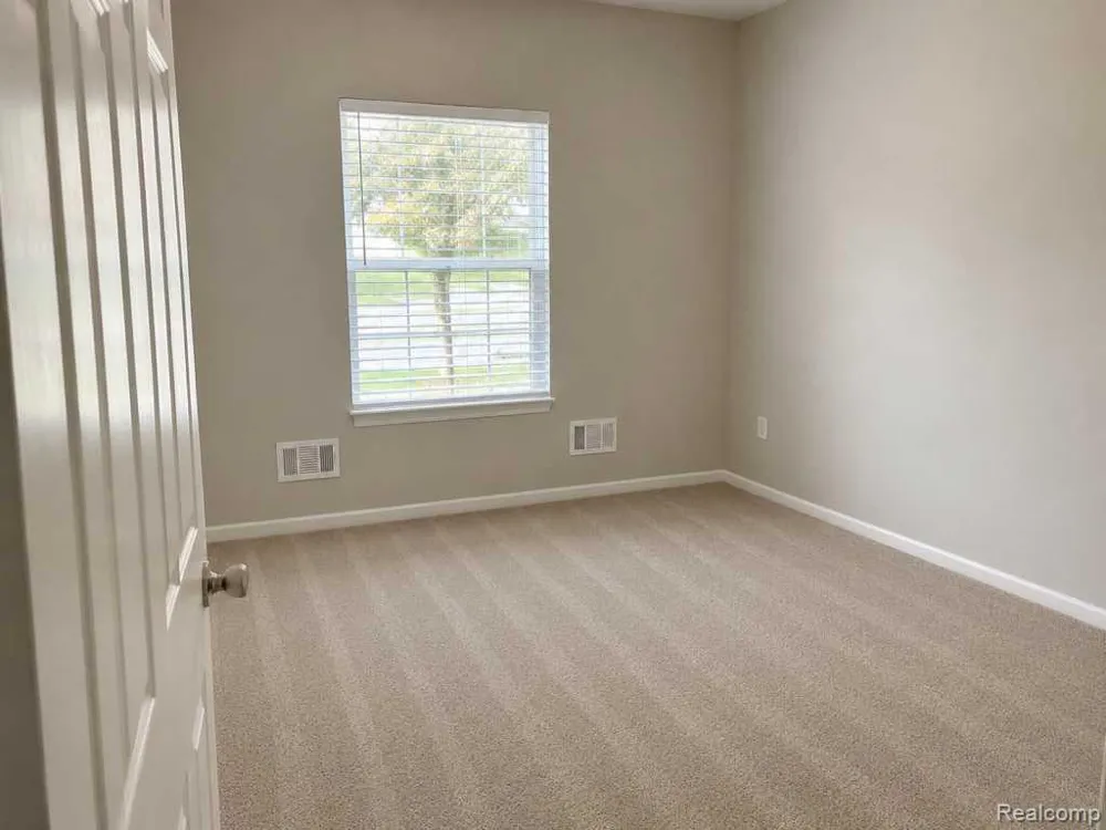 54601 Monarch Drive Shelby Charter Township, MI 48316