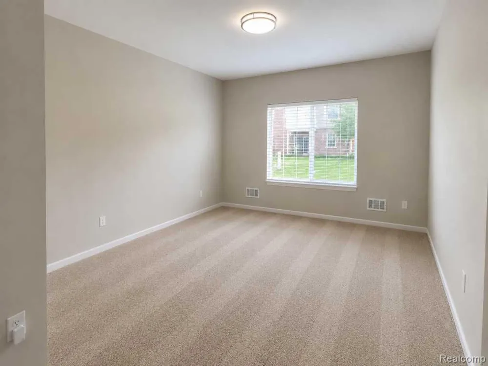54601 Monarch Drive Shelby Charter Township, MI 48316