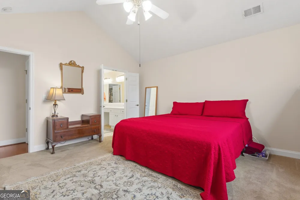 4008 Vineyards LN NW Kennesaw, GA 30144