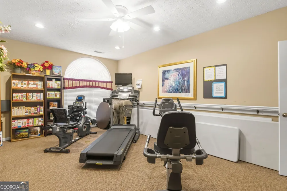 4008 Vineyards LN NW Kennesaw, GA 30144