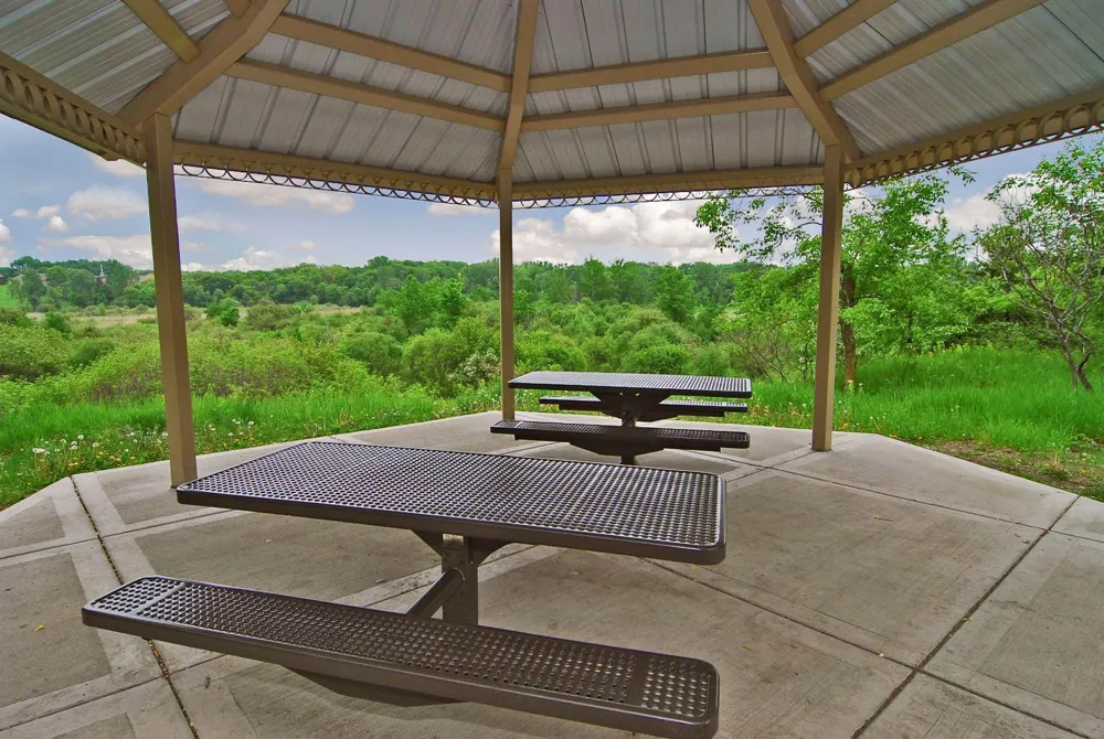 180 Cascade Court Chanhassen, MN 55317