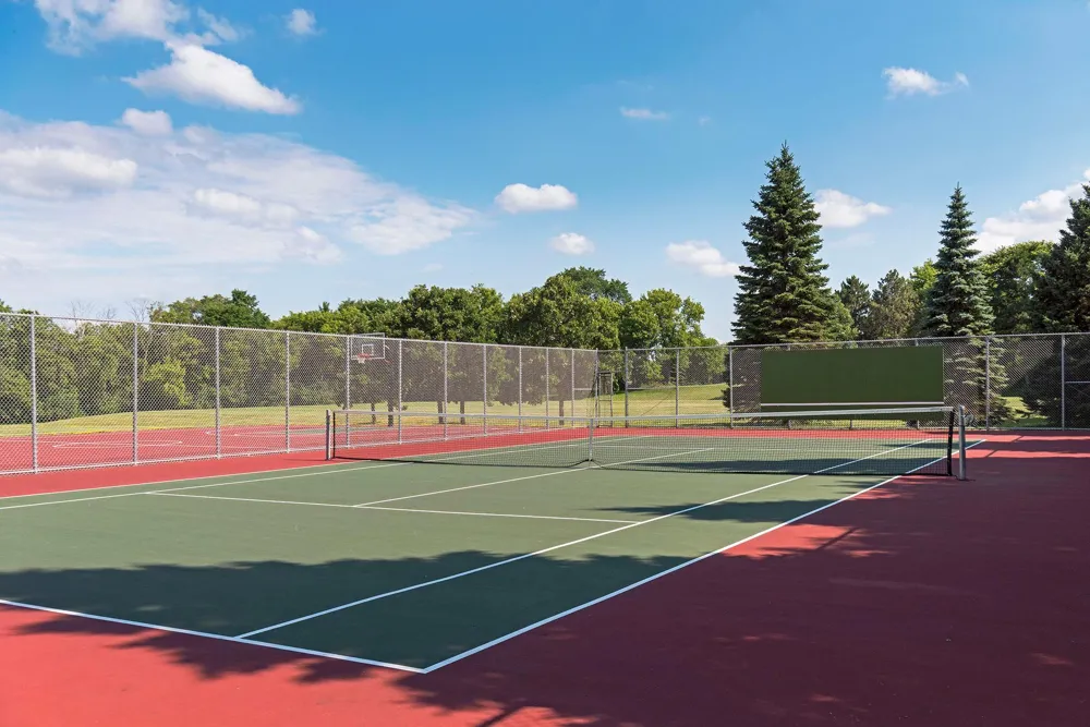 180 Cascade Court Chanhassen, MN 55317