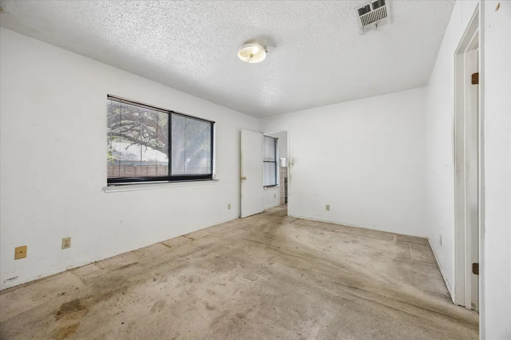 7701 Wakefield Drive Austin, TX 78749