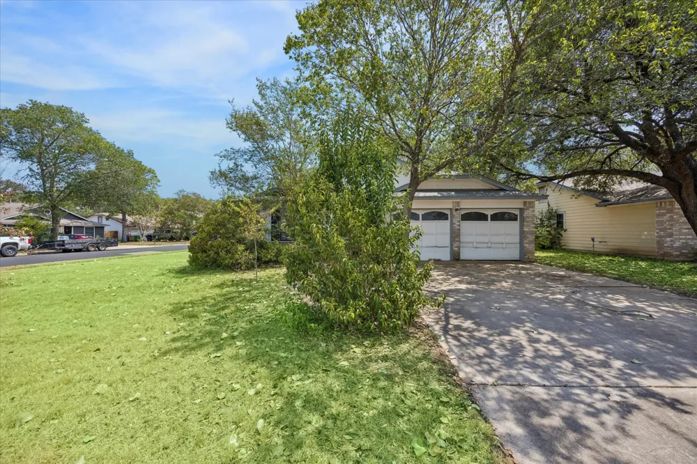 7701 Wakefield Drive Austin, TX 78749