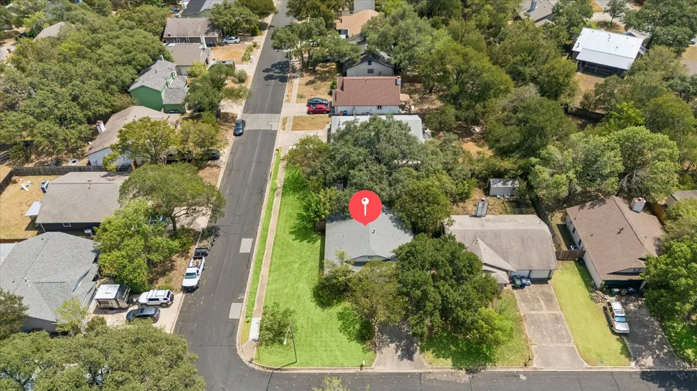 7701 Wakefield Drive Austin, TX 78749