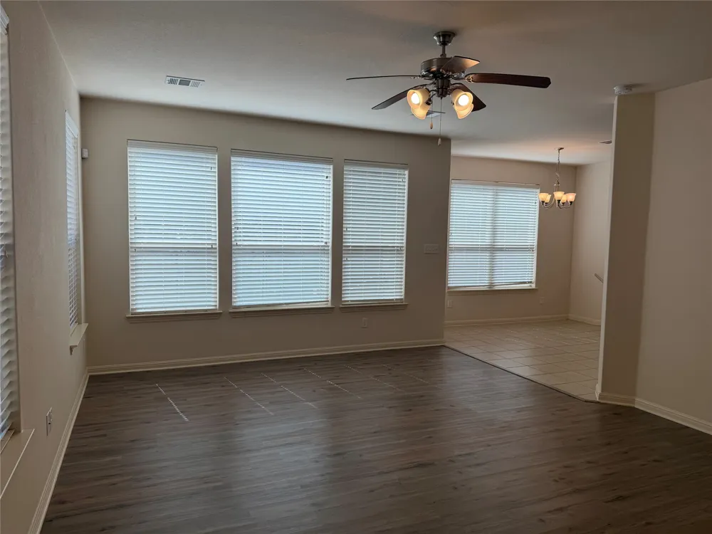 2410 Great Oaks Drive #701 Round Rock, TX 78681