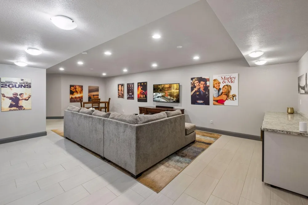 2374 Molnau Court Chaska, MN 55318