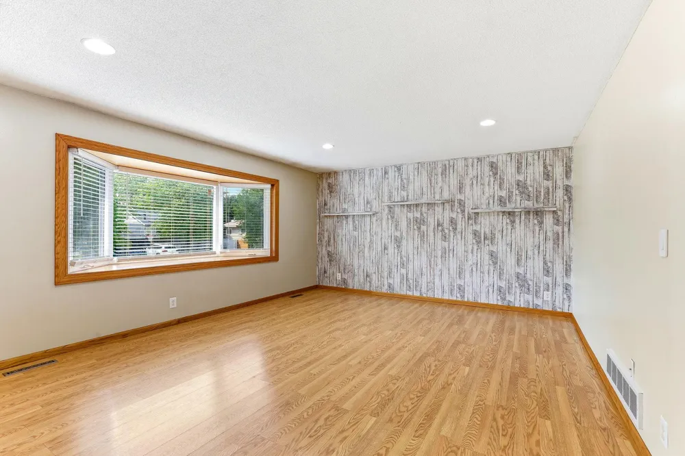 3855 66th Street E Inver Grove Heights, MN 55076