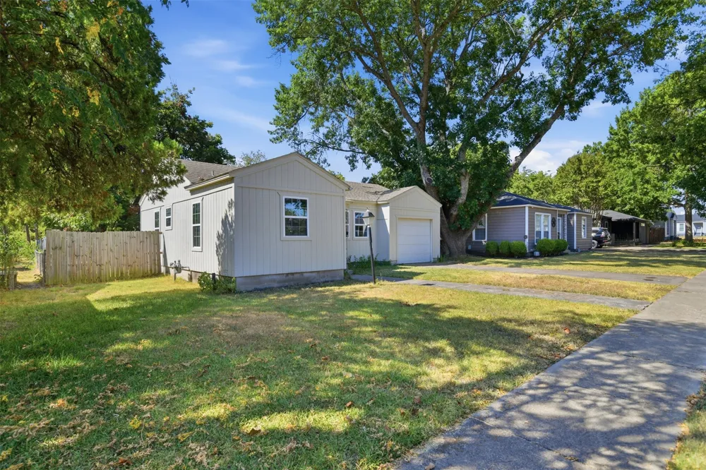 852 Lilac Drive Garland, TX 75040