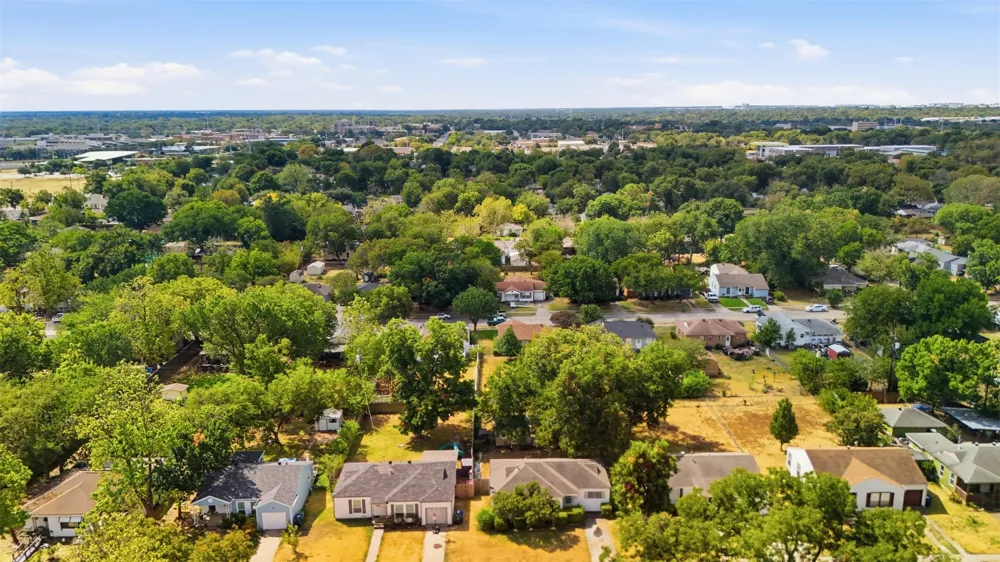 852 Lilac Drive Garland, TX 75040