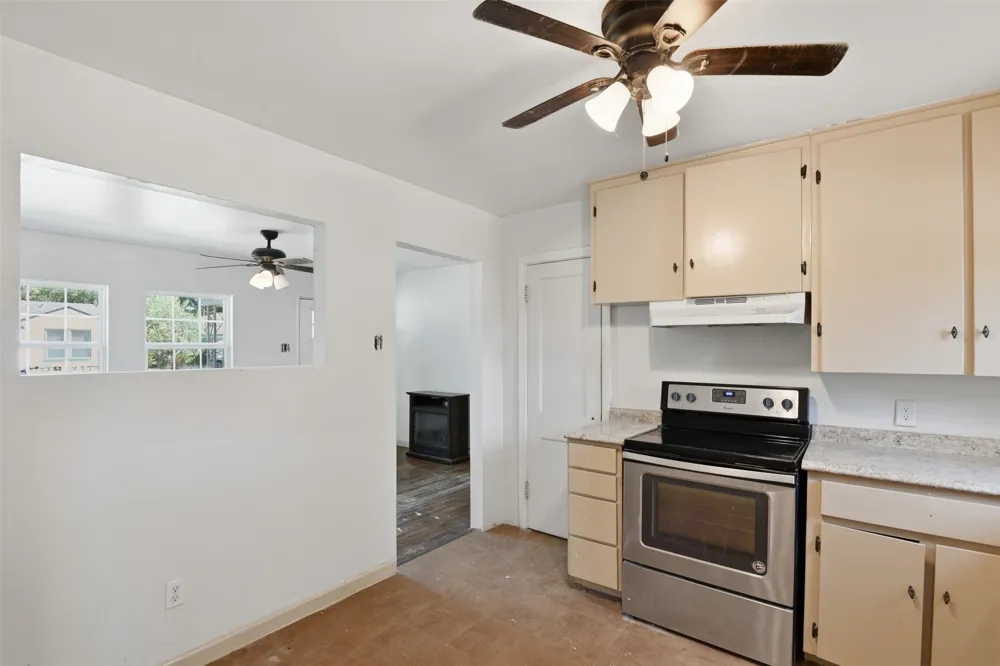 852 Lilac Drive Garland, TX 75040