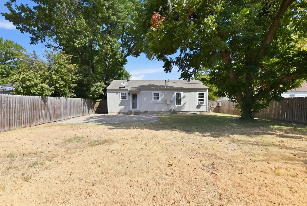 852 Lilac Drive Garland, TX 75040