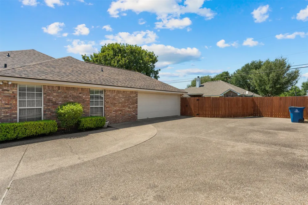 1209 Heatherwood Hewitt, TX 76643
