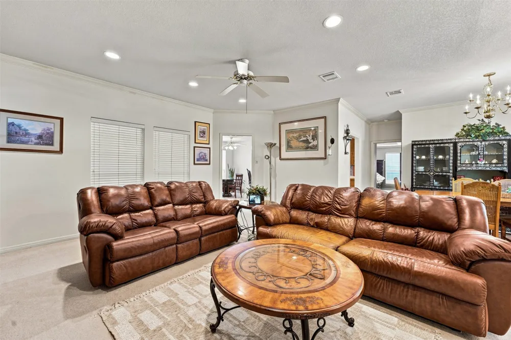 1209 Heatherwood Hewitt, TX 76643