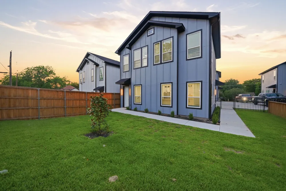310 E 7th Street Dallas, TX 75203