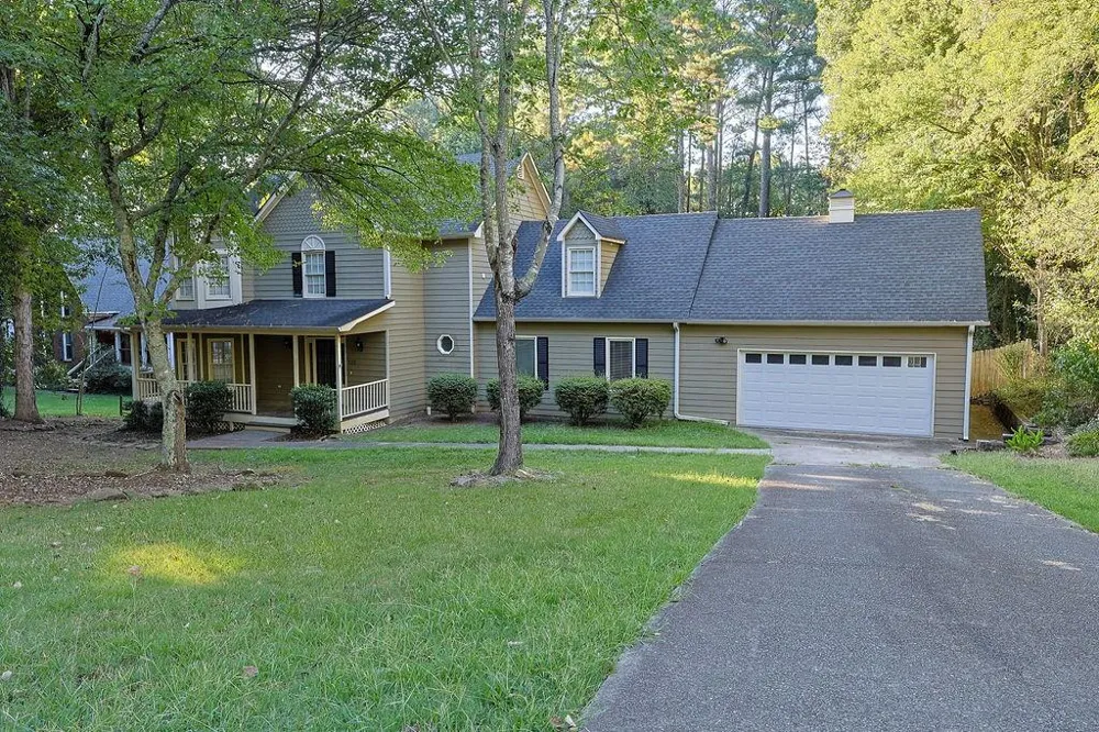 125 Picketts Lake Drive Acworth, GA 30101