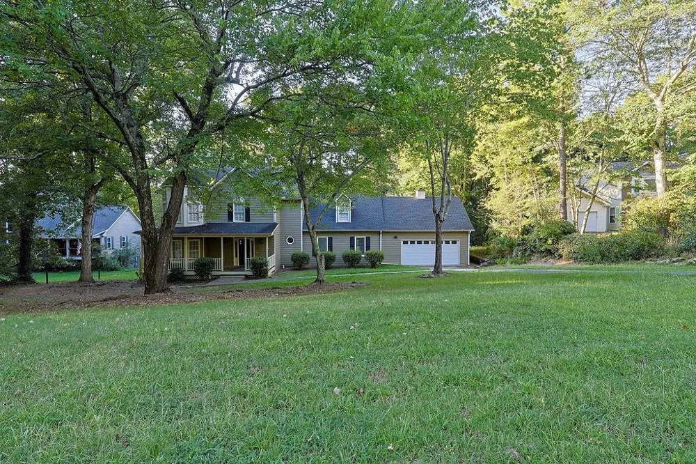 125 Picketts Lake Drive Acworth, GA 30101