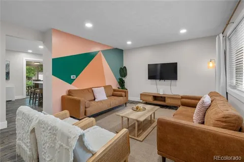 8060 Stuart Place