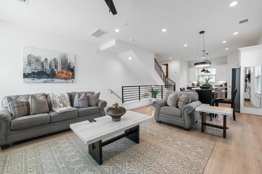 3415 Baer Street Houston, TX 77020