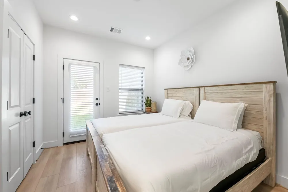 3415 Baer Street Houston, TX 77020
