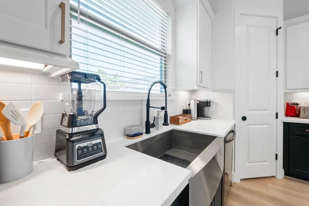 3415 Baer Street Houston, TX 77020