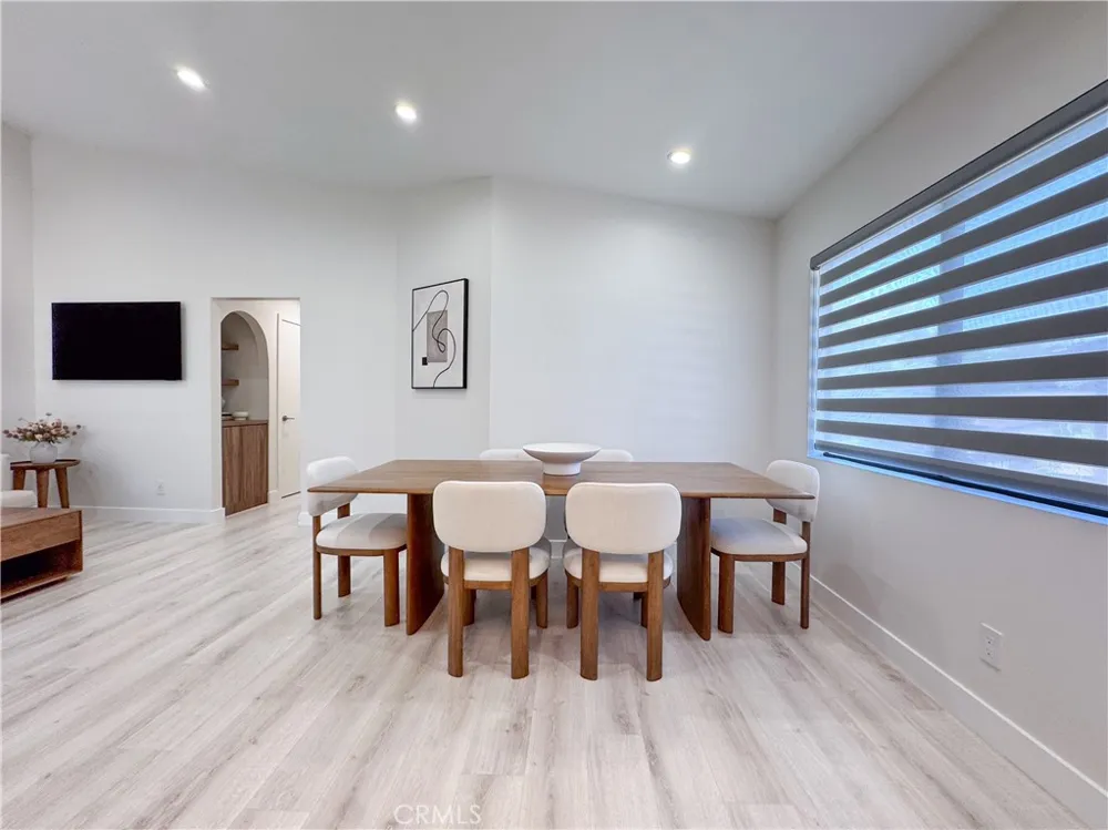 8601 Sunland Blvd #67 Sun Valley, CA 91352