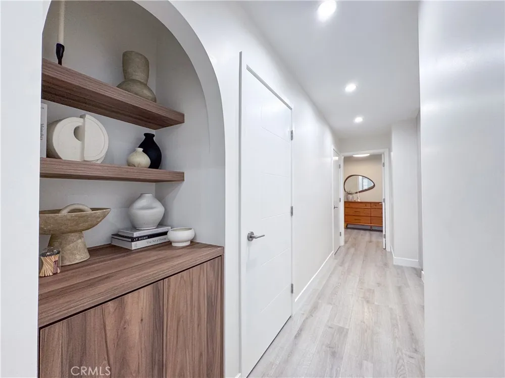 8601 Sunland Blvd #67 Sun Valley, CA 91352
