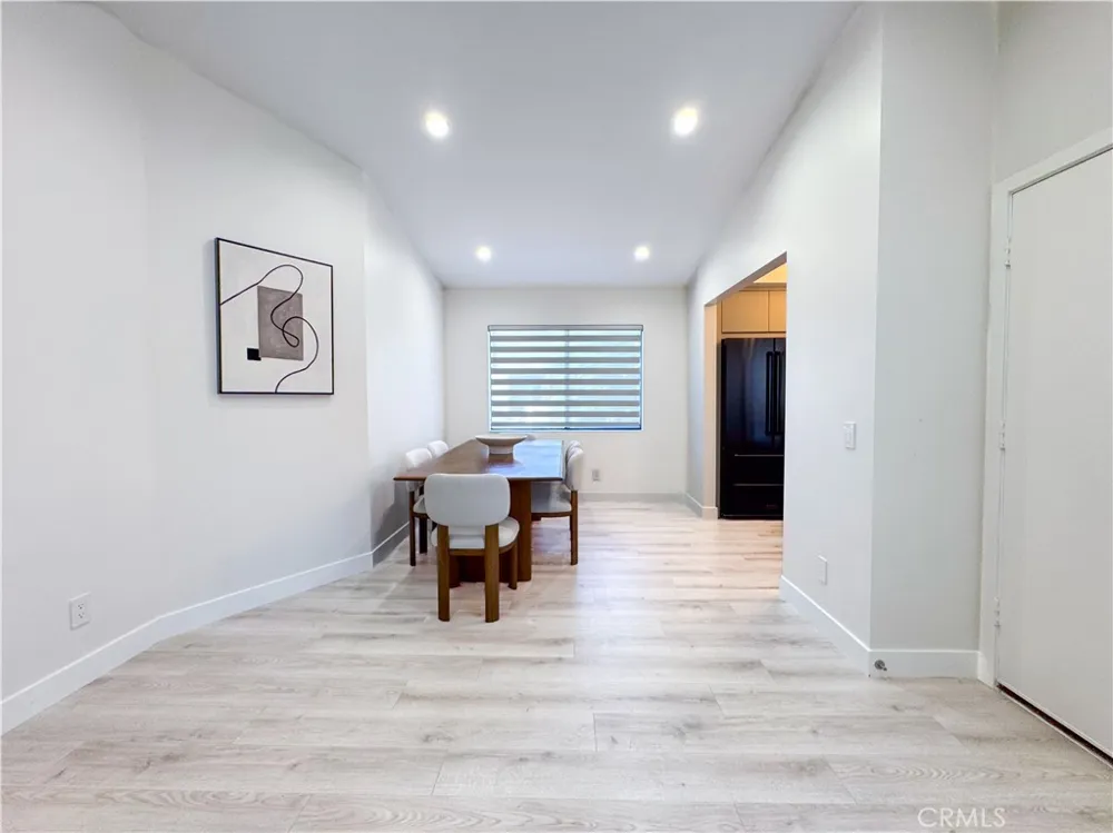 8601 Sunland Blvd #67 Sun Valley, CA 91352