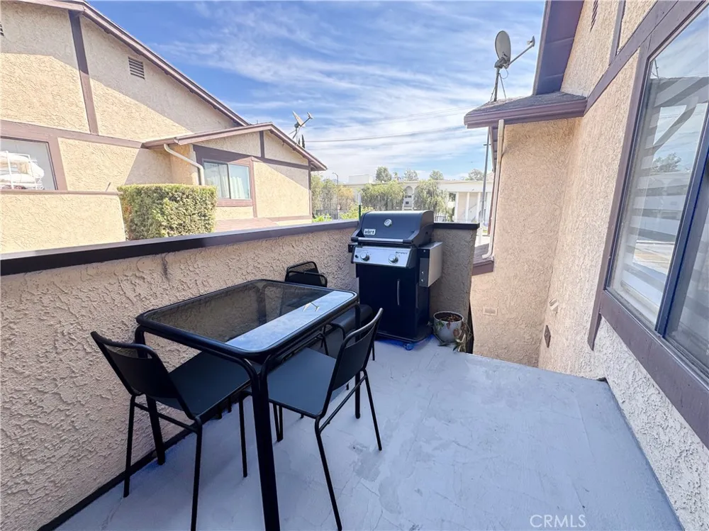 8601 Sunland Blvd #67 Sun Valley, CA 91352