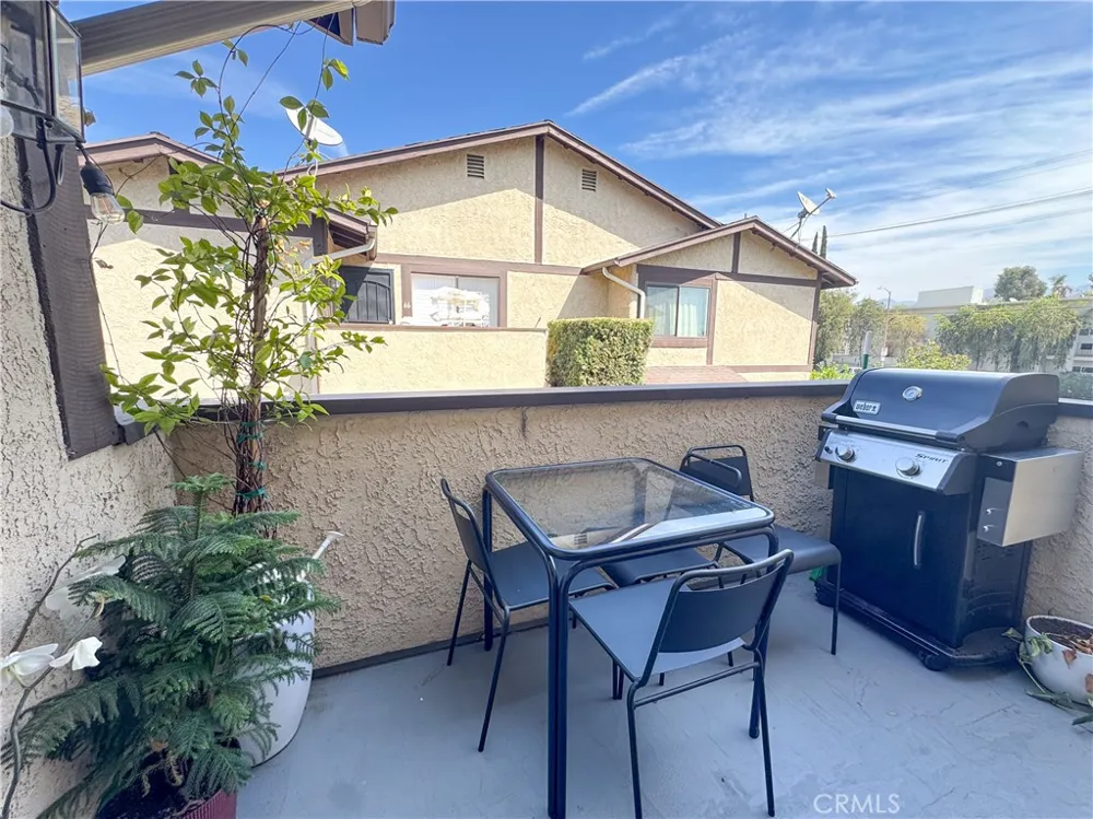 8601 Sunland Blvd #67 Sun Valley, CA 91352