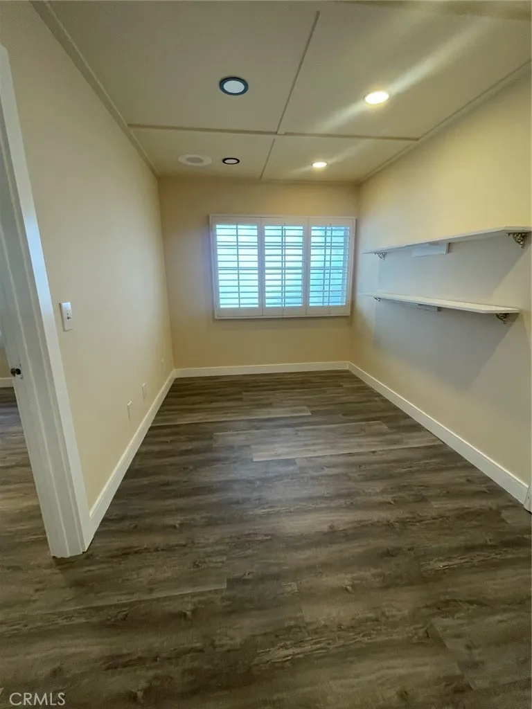 208 S Louise Street Glendale, CA 91205