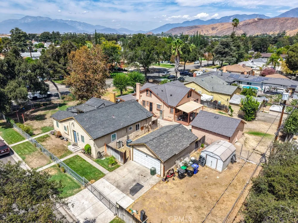 2429 Serrano Road San Bernardino, CA 92405