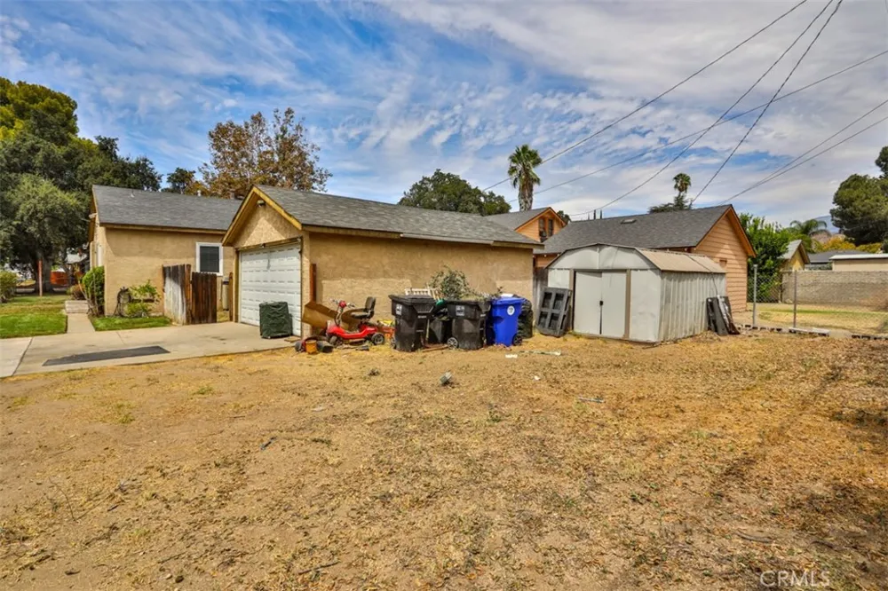 2429 Serrano Road San Bernardino, CA 92405