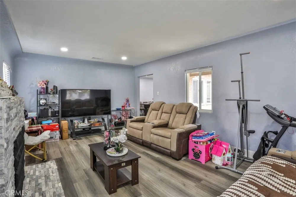 2429 Serrano Road San Bernardino, CA 92405