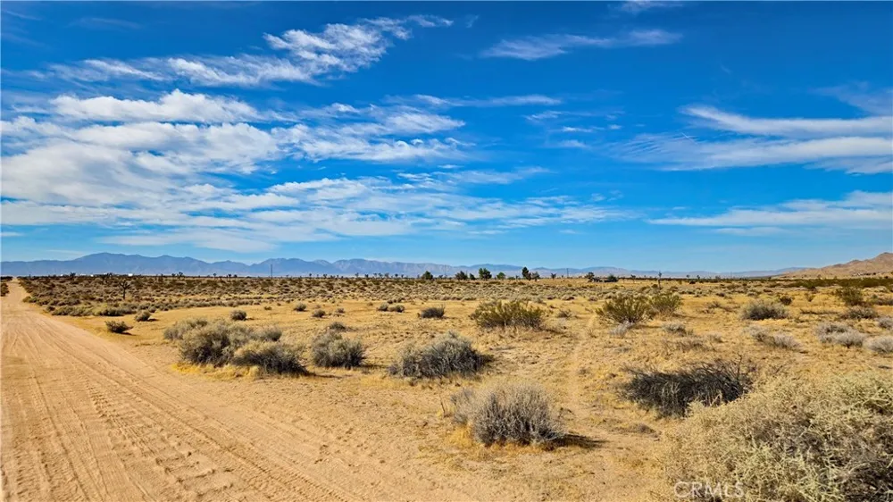Cor Avenue J & 230th St East Lancaster, CA 93535
