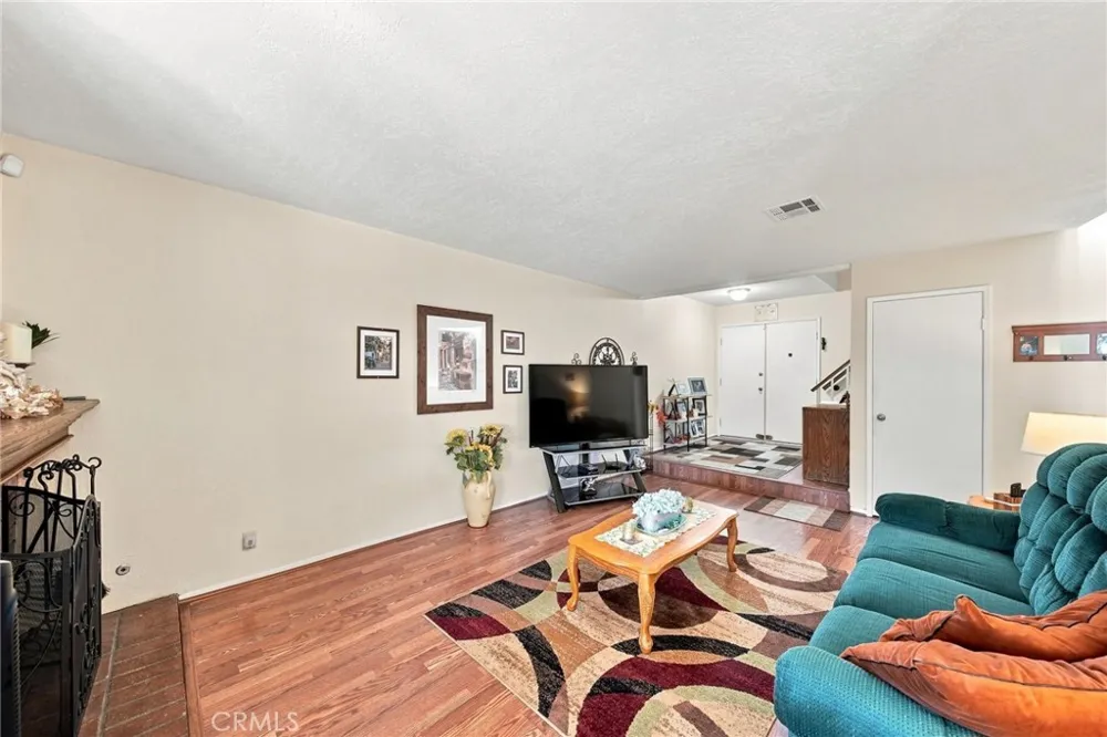 20109 Brenda Court Lakewood, CA 90715
