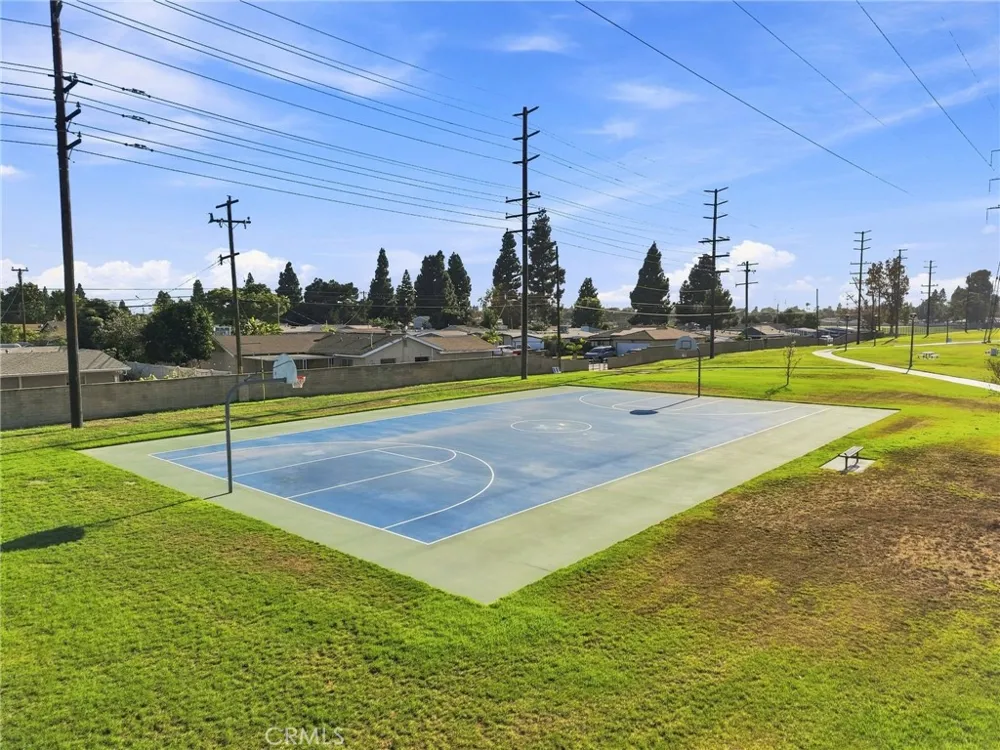 20109 Brenda Court Lakewood, CA 90715